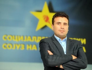 Οι «μάσκες» έπεσαν - Ζ.Ζάεφ: «Παράλογη η απαίτηση της Ελλάδας να αλλάξουμε το Σύνταγμα»